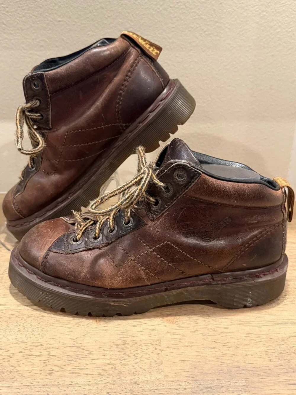 Dr. Martens Dark Brown Leather Lace-Up Ankle Boots. UK M6/US M7 / US Women's 8)